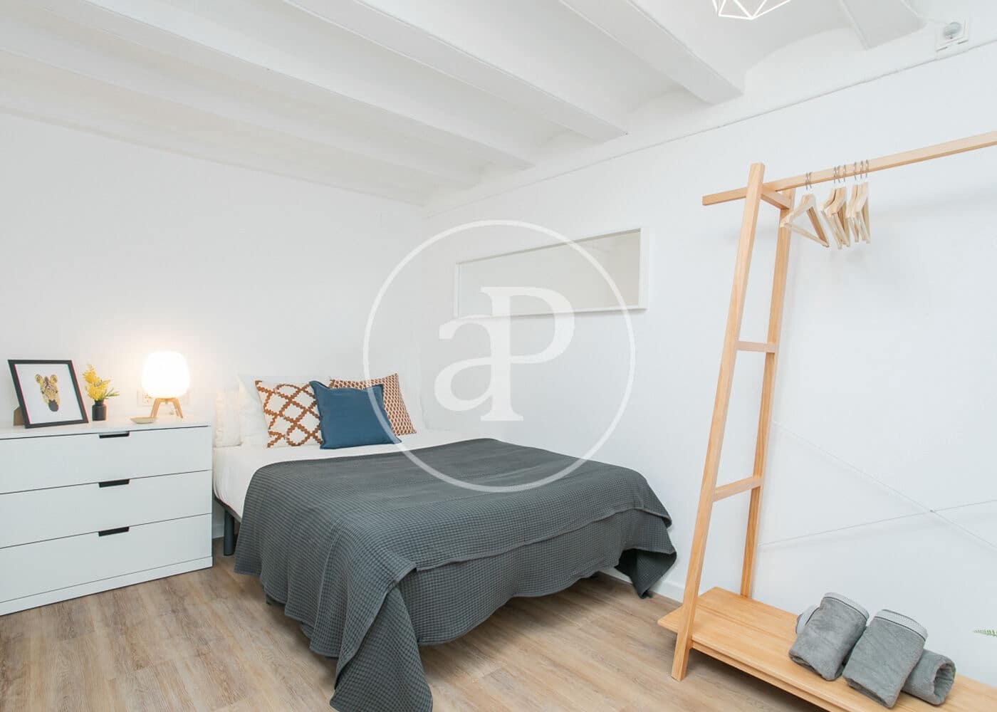 2 bedroom Apartment for sale in Barcelona city - € 260,000 (Ref: 9114355)