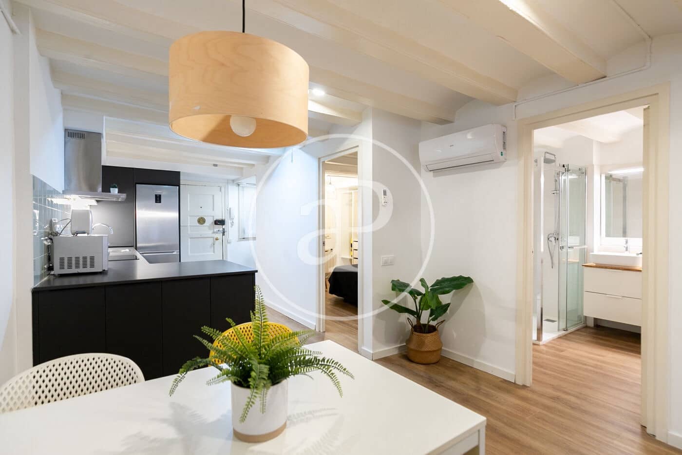 2 bedroom Apartment for sale in Barcelona city - € 260,000 (Ref: 9114355)