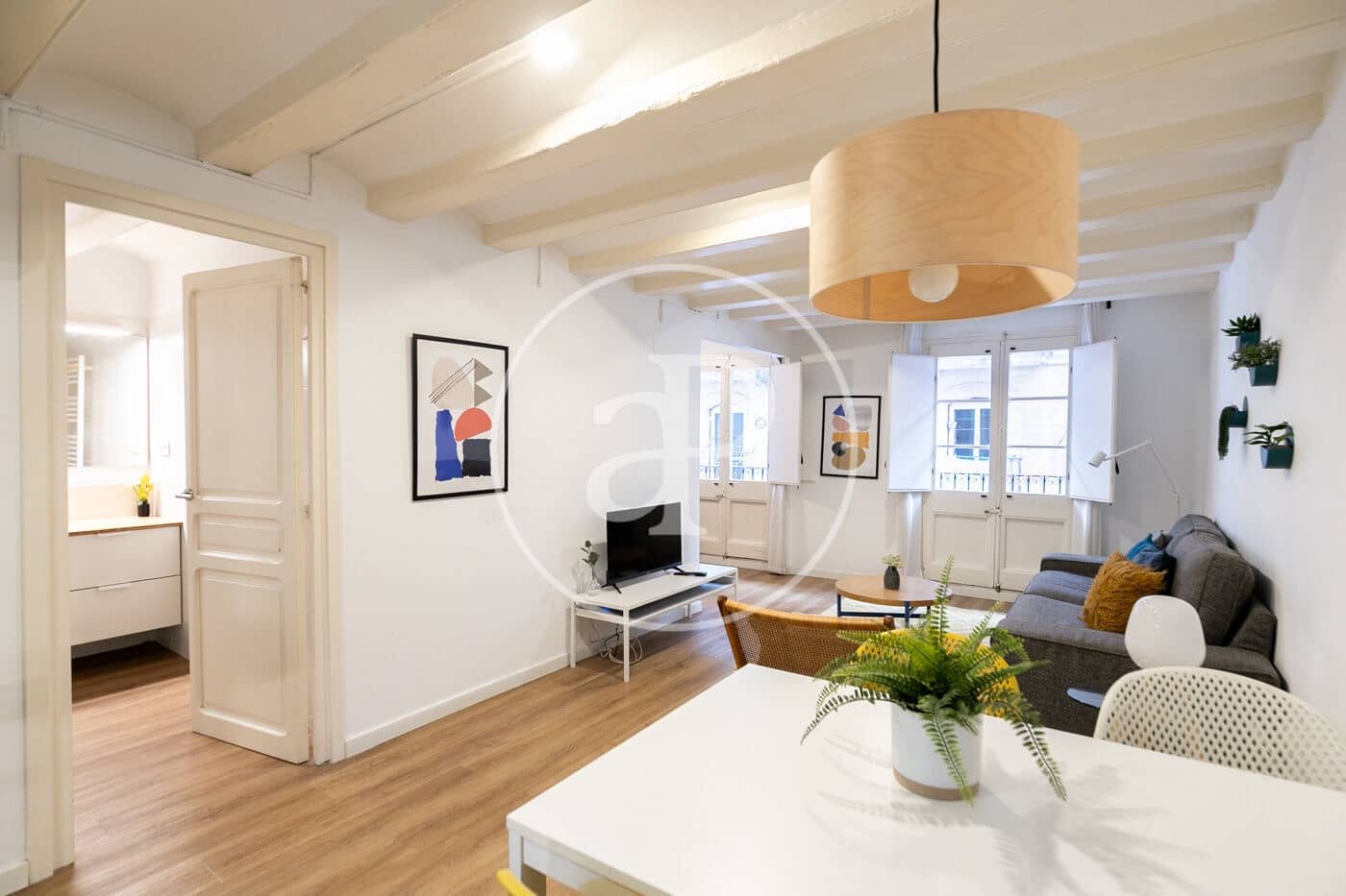 2 bedroom Apartment for sale in Barcelona city - € 260,000 (Ref: 9114355)