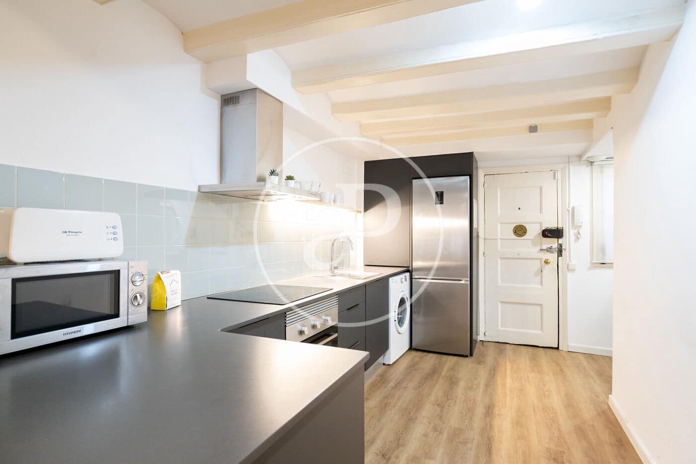 2 bedroom Apartment for sale in Barcelona city - € 260,000 (Ref: 9114355)