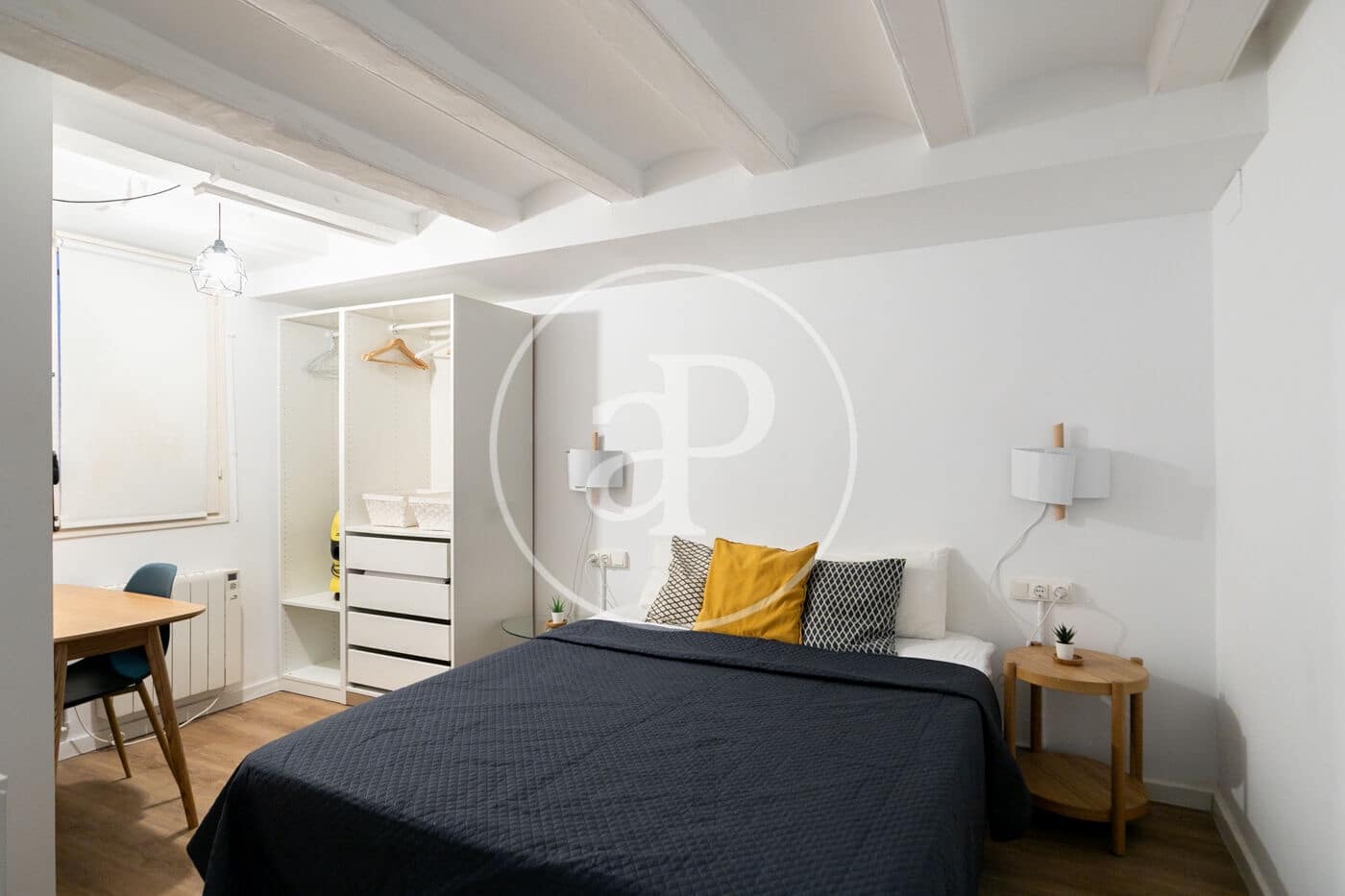 2 bedroom Apartment for sale in Barcelona city - € 260,000 (Ref: 9114355)