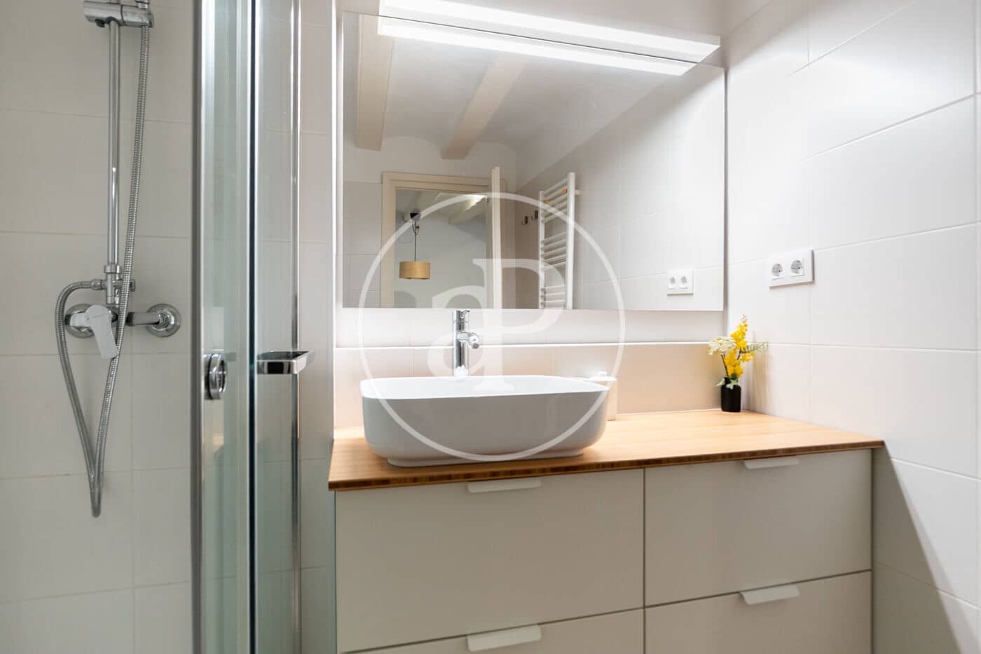 2 bedroom Apartment for sale in Barcelona city - € 260,000 (Ref: 9114355)