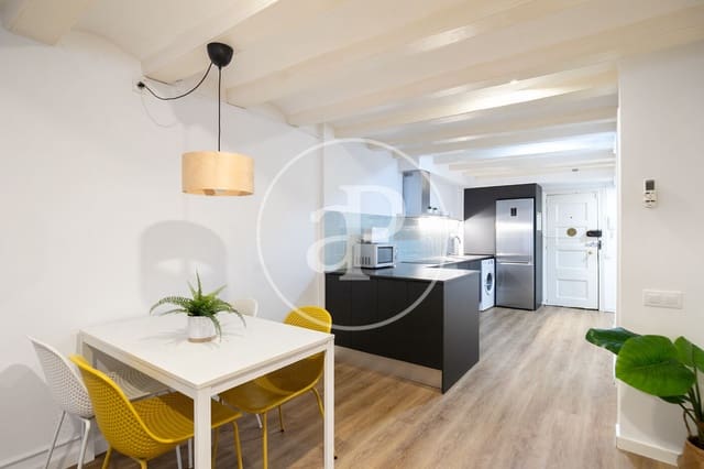 2 soveværelse Lejlighed til salg i El Raval, Barcelona by - € 260.000 (Ref: 9114355)