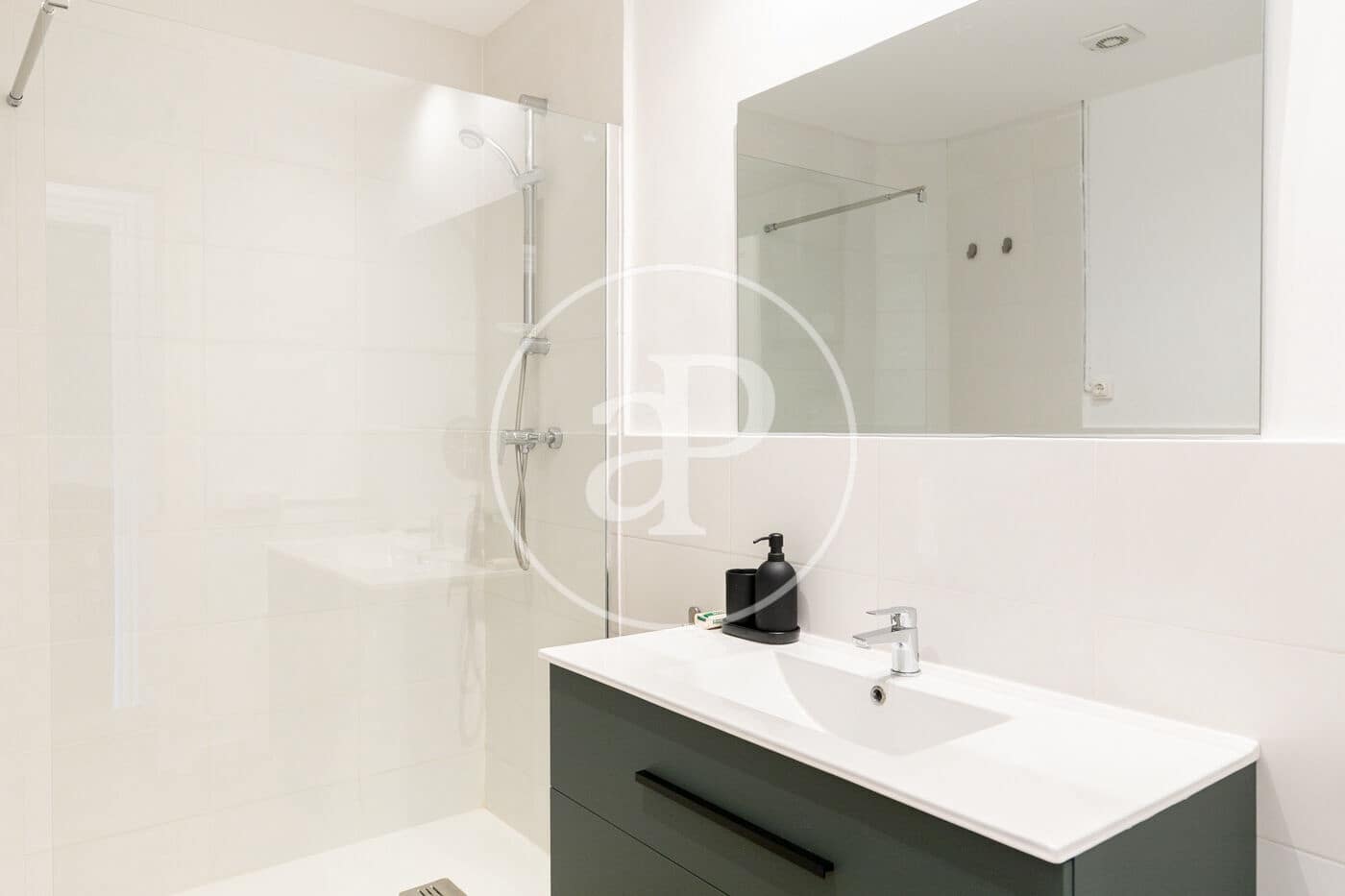 2 sovrum Lägenhet till salu i Barcelona stad - 273 000 € (Ref: 9114357)