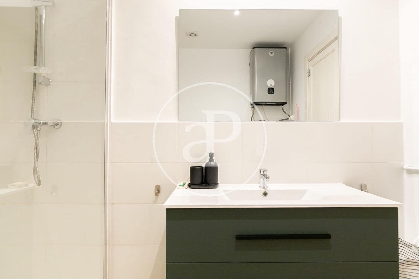 2 sovrum Lägenhet till salu i Barcelona stad - 273 000 € (Ref: 9114357)