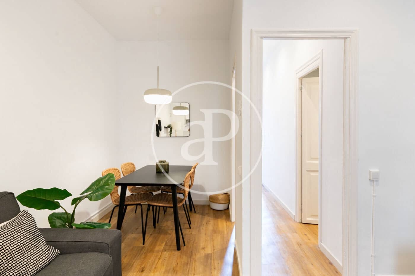 2 sovrum Lägenhet till salu i Barcelona stad - 273 000 € (Ref: 9114357)