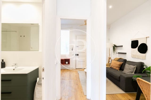 2 soveværelse Lejlighed til salg i El Raval, Barcelona by - € 273.000 (Ref: 9114357)