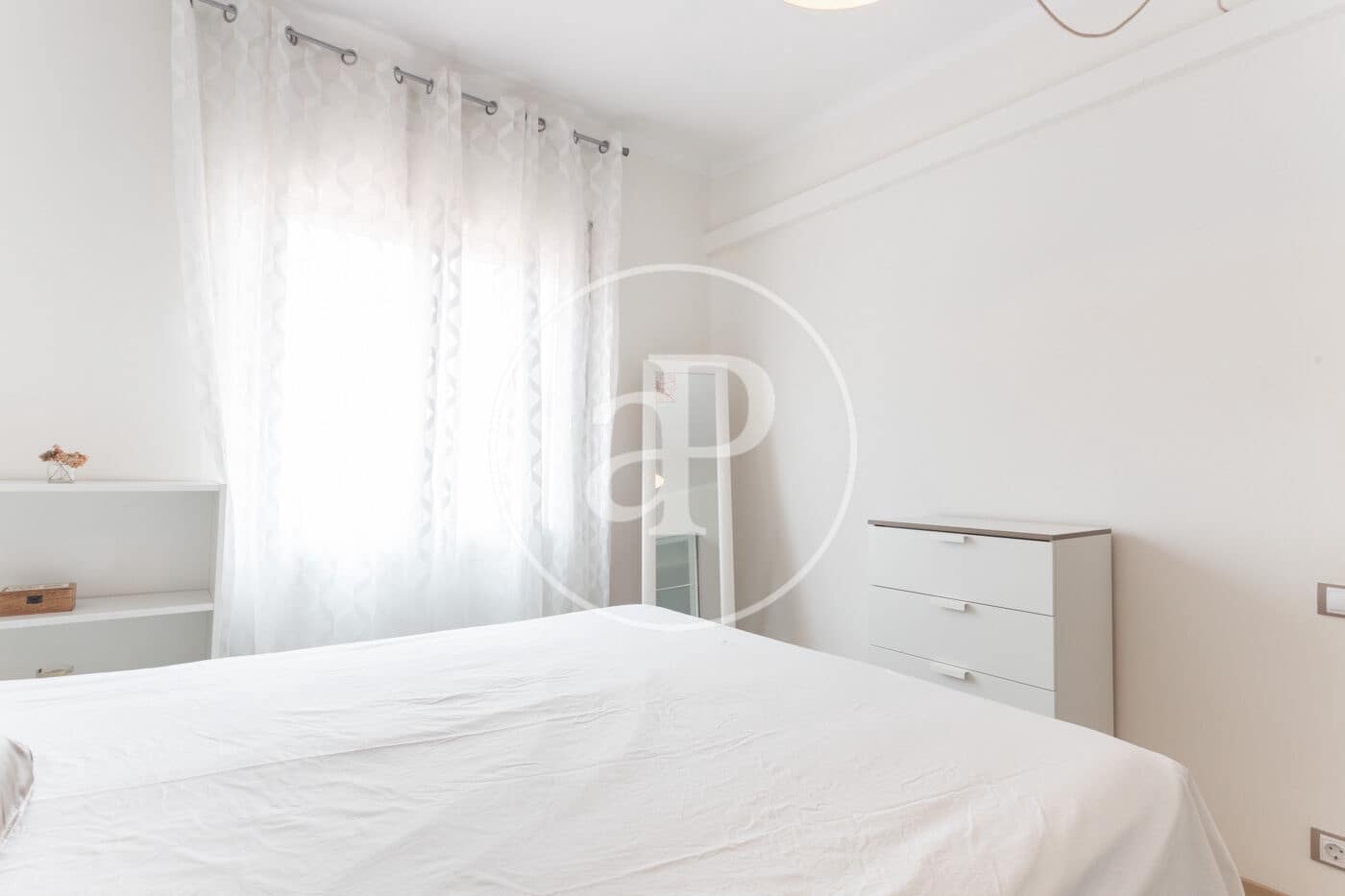 2 quarto Apartamento para arrendar em Barcelona cidade - 1 700 € (Ref: 9119081)