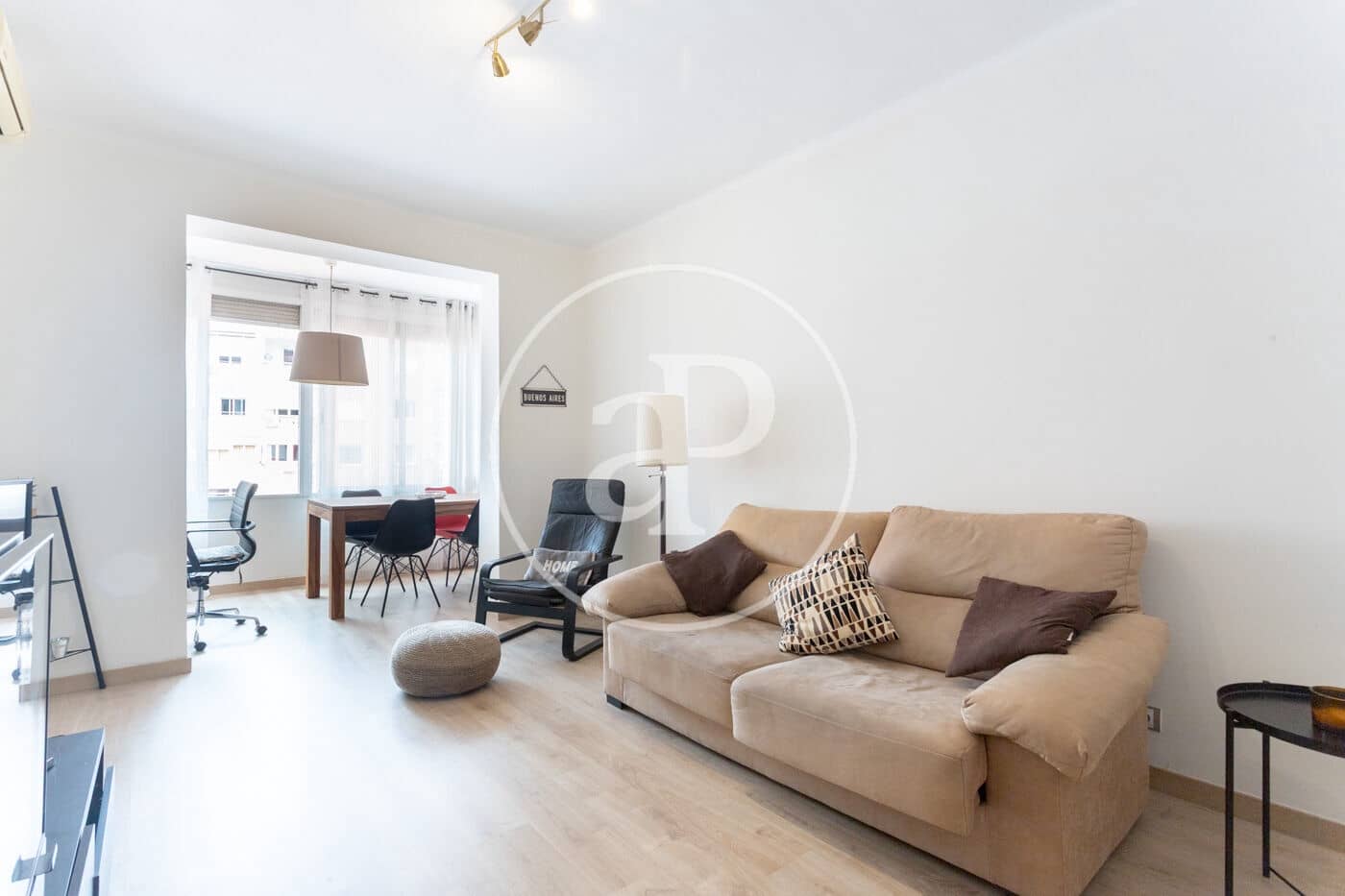 2 quarto Apartamento para arrendar em Barcelona cidade - 1 700 € (Ref: 9119081)
