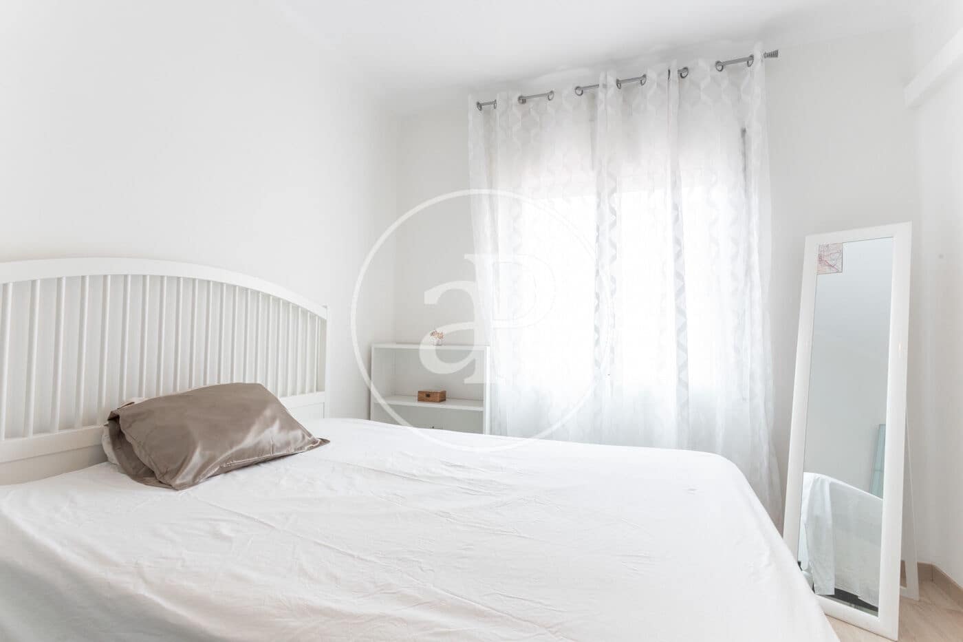 2 quarto Apartamento para arrendar em Barcelona cidade - 1 700 € (Ref: 9119081)