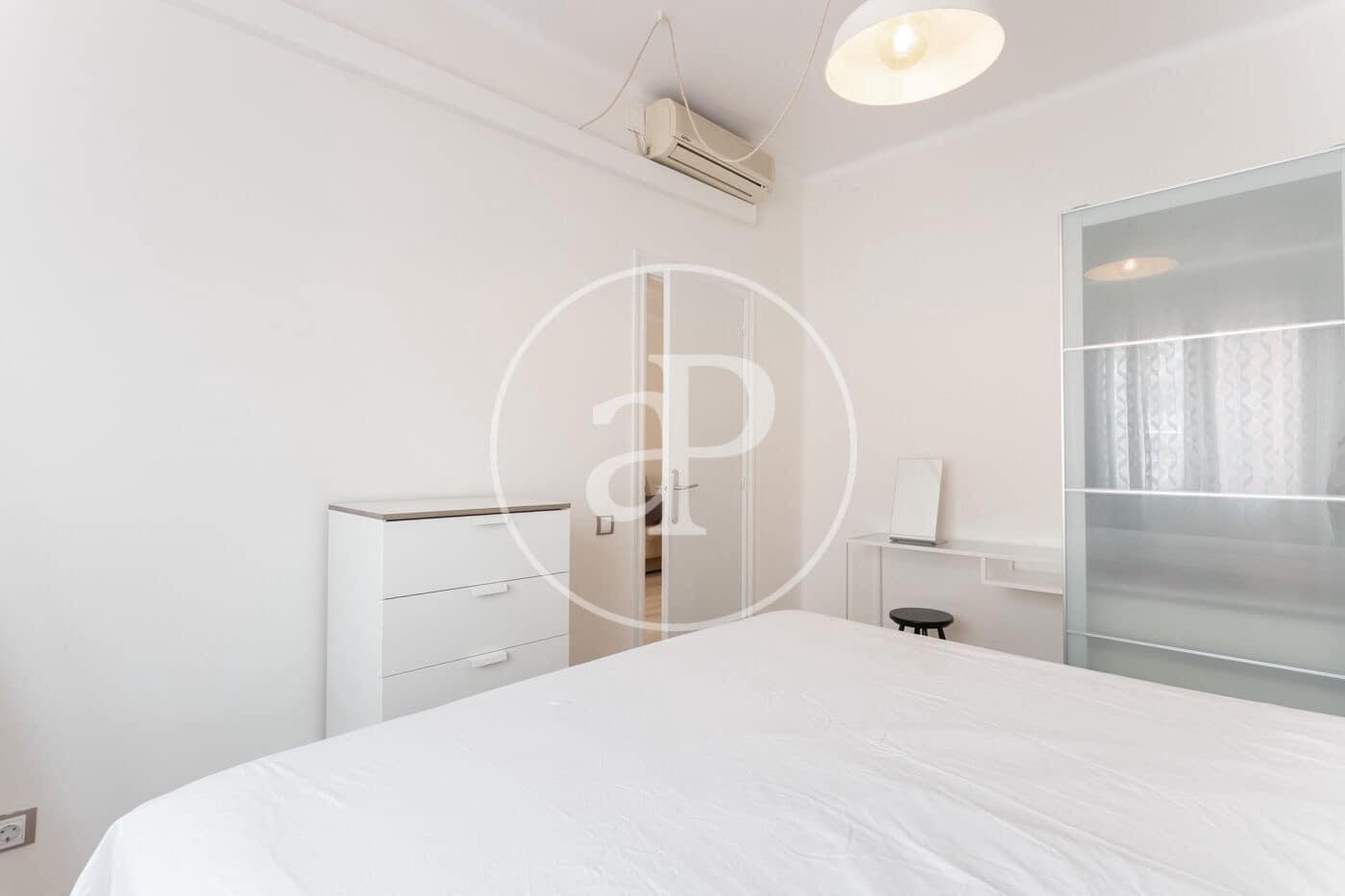 2 quarto Apartamento para arrendar em Barcelona cidade - 1 700 € (Ref: 9119081)
