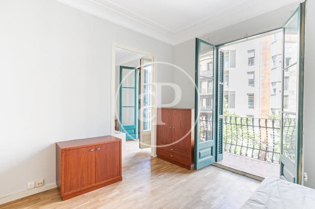 3 soveværelse Lejlighed til leje i L'Antiga Esquerra de L'Eixample, Barcelona by - € 1.900 (Ref: 9119084)
