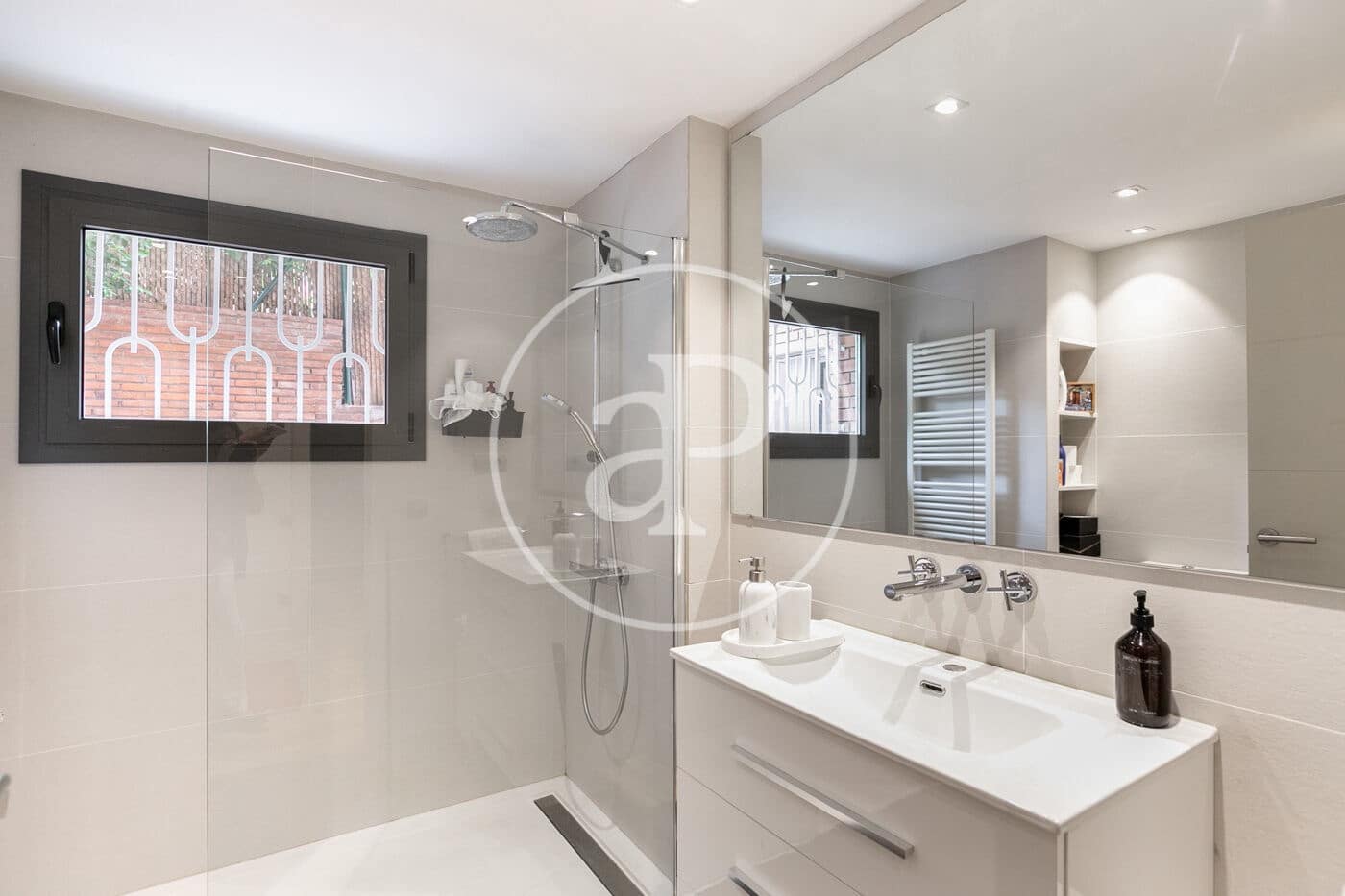 5 soveværelse Lejlighed til salg i Barcelona by - € 1.550.000 (Ref: 9119086)