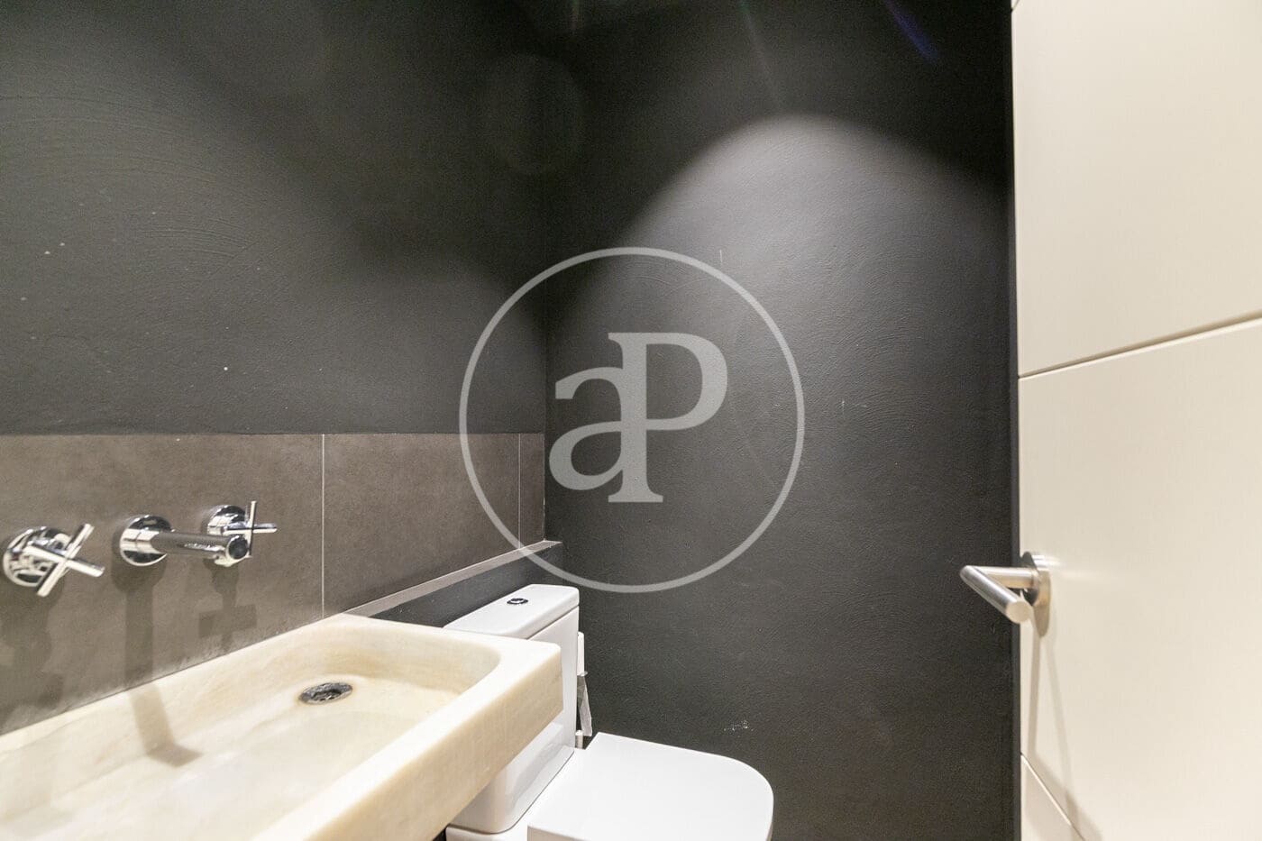 5 soveværelse Lejlighed til salg i Barcelona by - € 1.550.000 (Ref: 9119086)