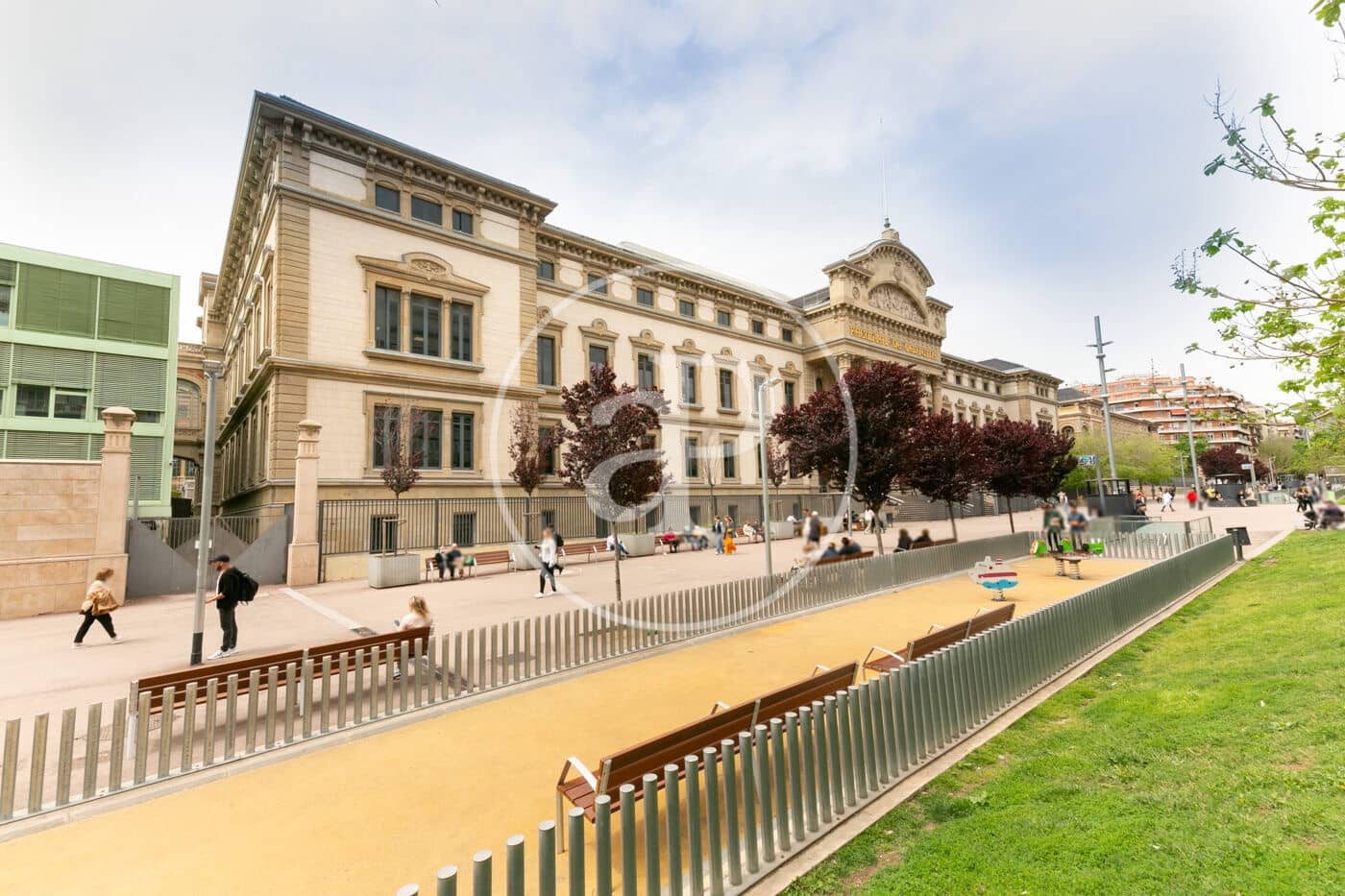 4 soveværelse Lejlighed til salg i Barcelona by - € 775.000 (Ref: 9125347)