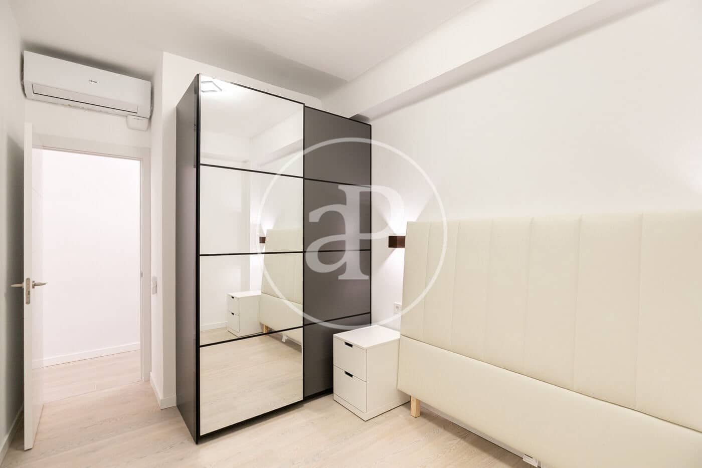 4 soveværelse Lejlighed til salg i Barcelona by - € 775.000 (Ref: 9125347)