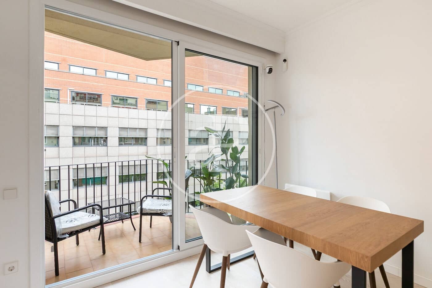 4 soveværelse Lejlighed til salg i Barcelona by - € 775.000 (Ref: 9125347)