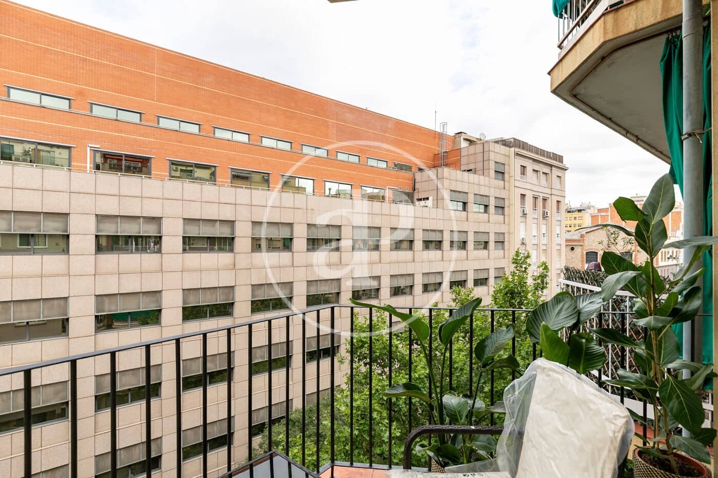 4 soveværelse Lejlighed til salg i Barcelona by - € 775.000 (Ref: 9125347)