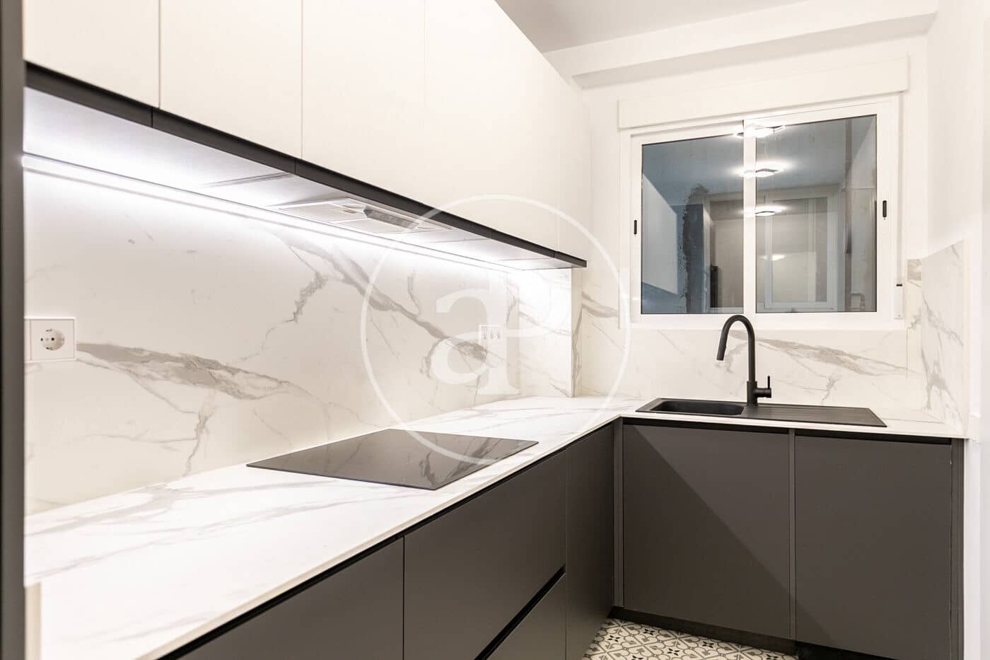 4 soveværelse Lejlighed til salg i Barcelona by - € 775.000 (Ref: 9125347)