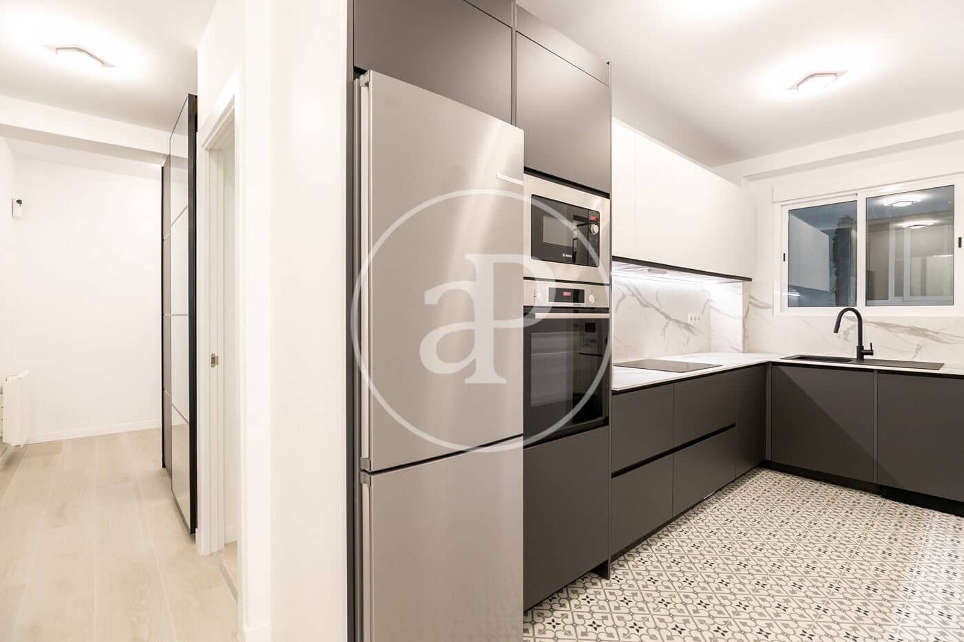 4 soveværelse Lejlighed til salg i Barcelona by - € 775.000 (Ref: 9125347)