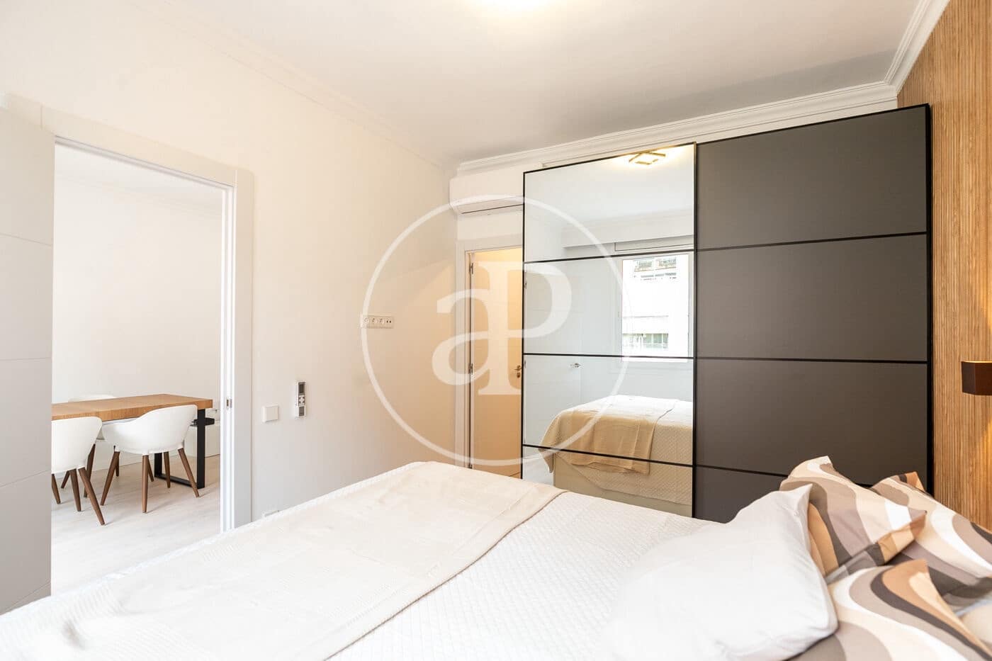 4 soveværelse Lejlighed til salg i Barcelona by - € 775.000 (Ref: 9125347)