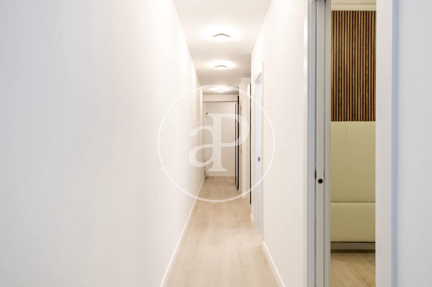 4 soveværelse Lejlighed til salg i Barcelona by - € 775.000 (Ref: 9125347)