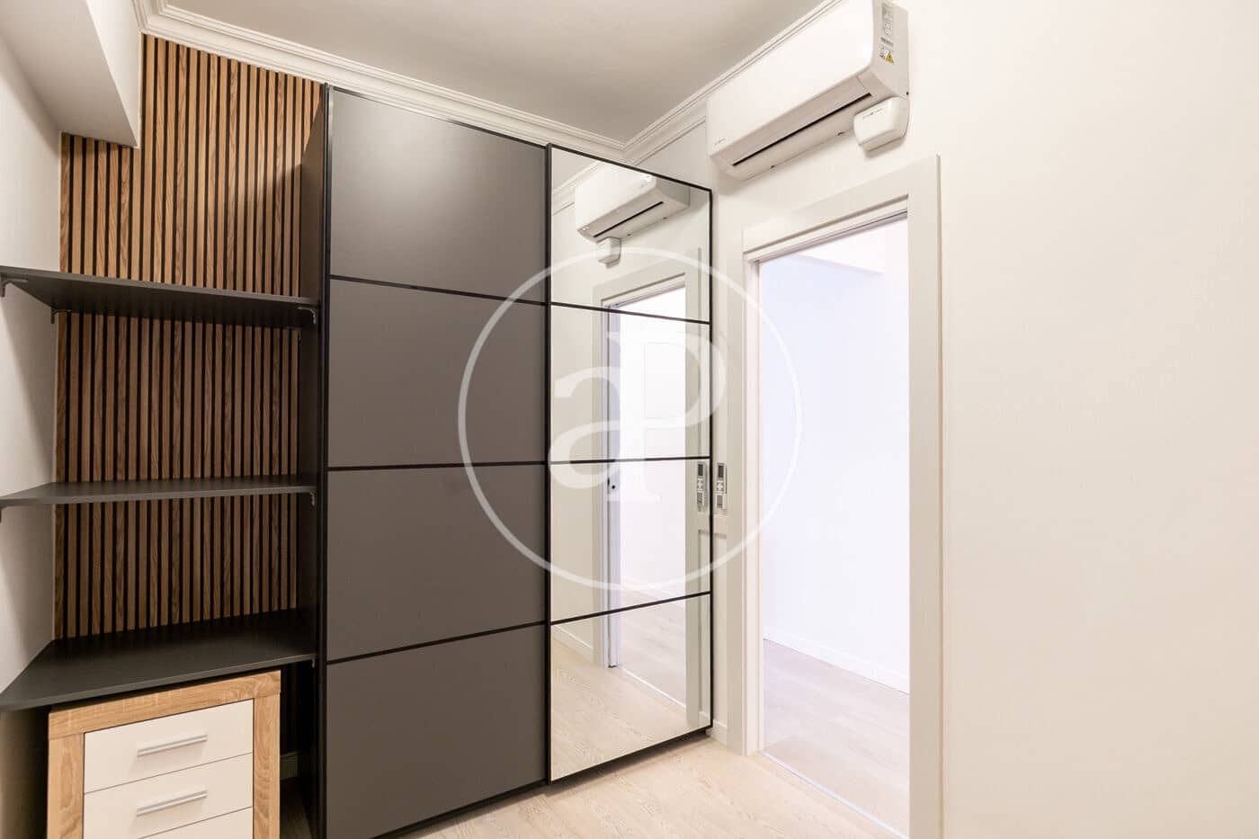 4 soveværelse Lejlighed til salg i Barcelona by - € 775.000 (Ref: 9125347)