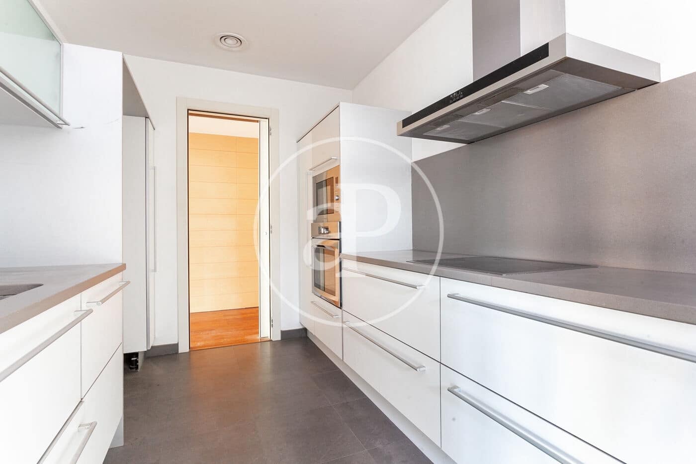 4 sypialnia Apartament na sprzedaż w Miasto Barcelona z basenem - 1 460 000 € (Ref: 9126110)