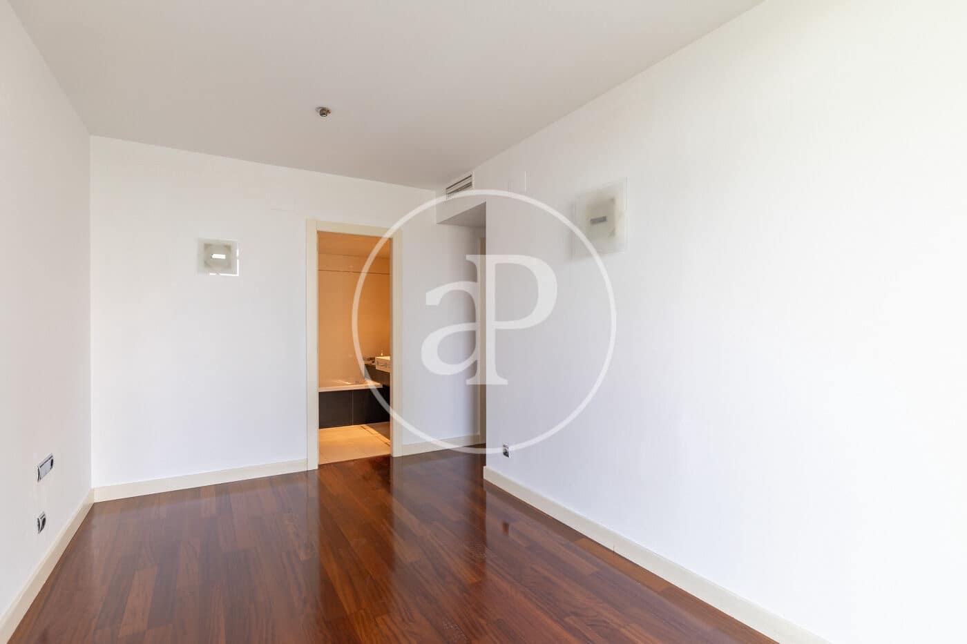 4 soverom Leilighet til salgs i Barcelona by med svømmebasseng - € 1 460 000 (Ref: 9126110)