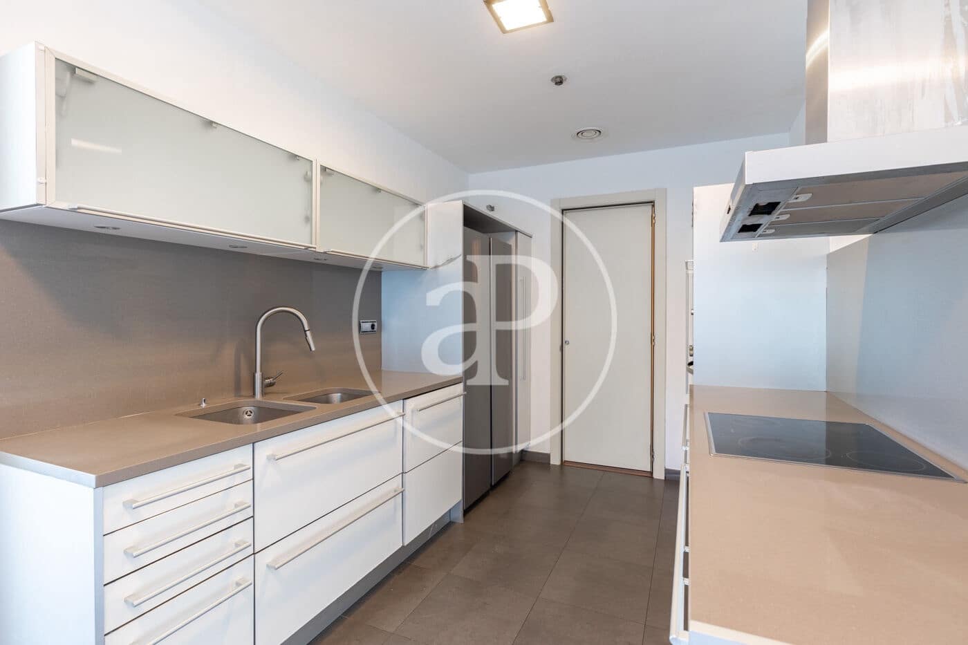 4 soverom Leilighet til salgs i Barcelona by med svømmebasseng - € 1 460 000 (Ref: 9126110)