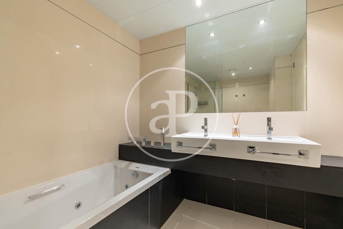 4 soverom Leilighet til salgs i Barcelona by med svømmebasseng - € 1 460 000 (Ref: 9126110)