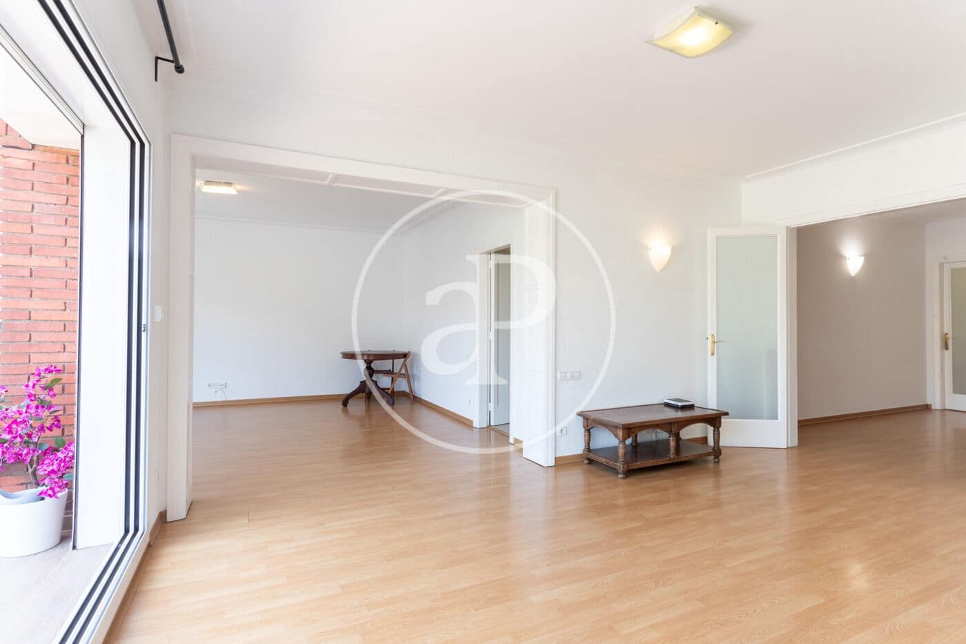 6 slaapkamer Appartement te huur in Barcelona stad - € 6.300 (Ref: 9129961)