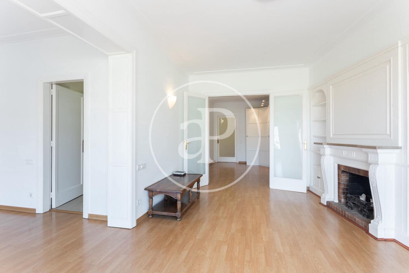 6 slaapkamer Appartement te huur in Barcelona stad - € 6.300 (Ref: 9129961)