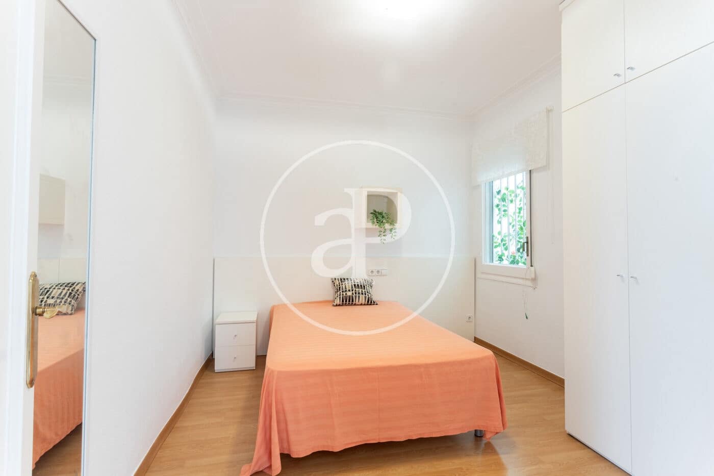 6 slaapkamer Appartement te huur in Barcelona stad - € 6.300 (Ref: 9129961)