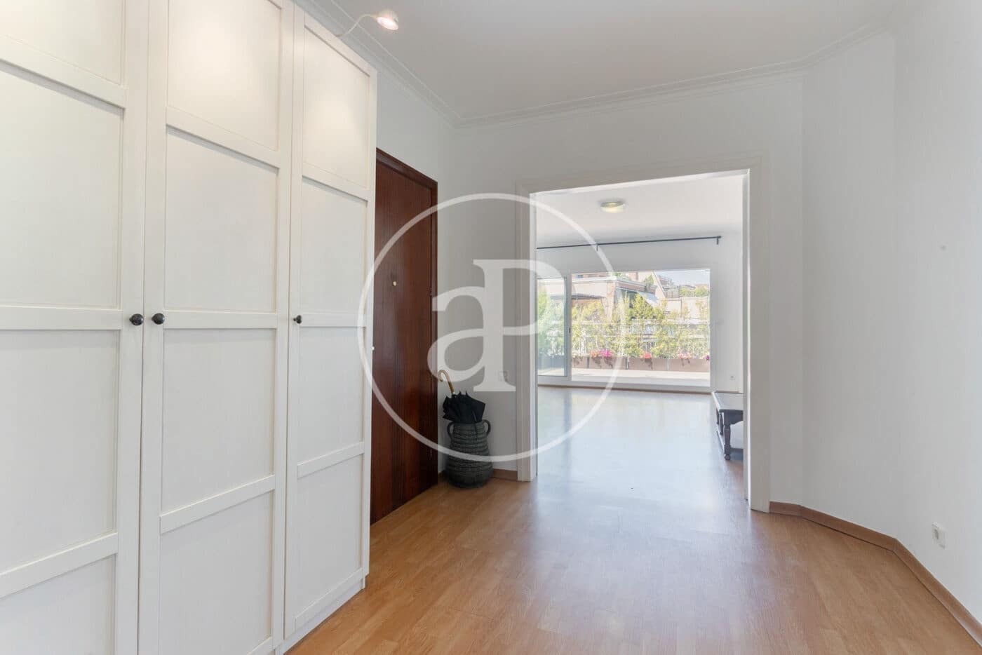 6 slaapkamer Appartement te huur in Barcelona stad - € 6.300 (Ref: 9129961)