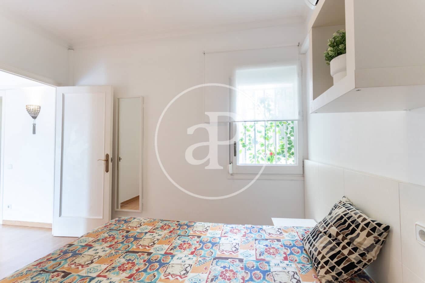 6 slaapkamer Appartement te huur in Barcelona stad - € 6.300 (Ref: 9129961)