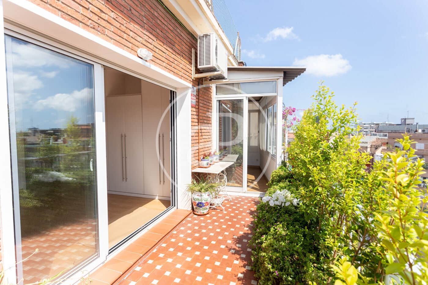 6 slaapkamer Appartement te huur in Barcelona stad - € 6.300 (Ref: 9129961)