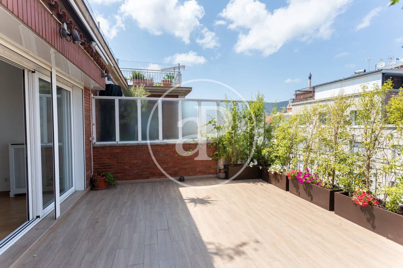 6 slaapkamer Appartement te huur in Barcelona stad - € 6.300 (Ref: 9129961)