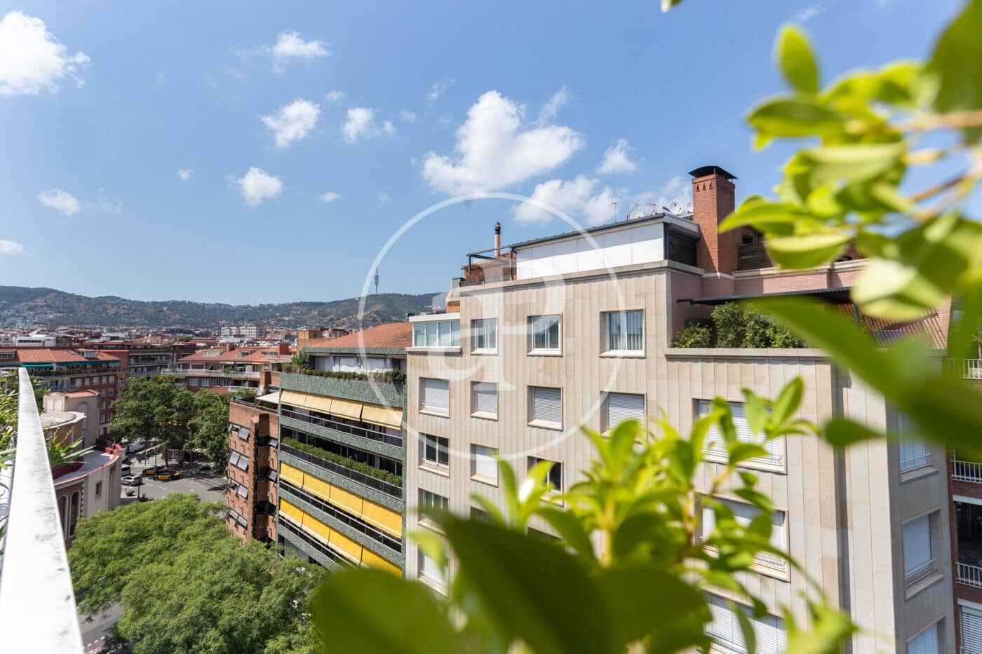 6 slaapkamer Appartement te huur in Barcelona stad - € 6.300 (Ref: 9129961)