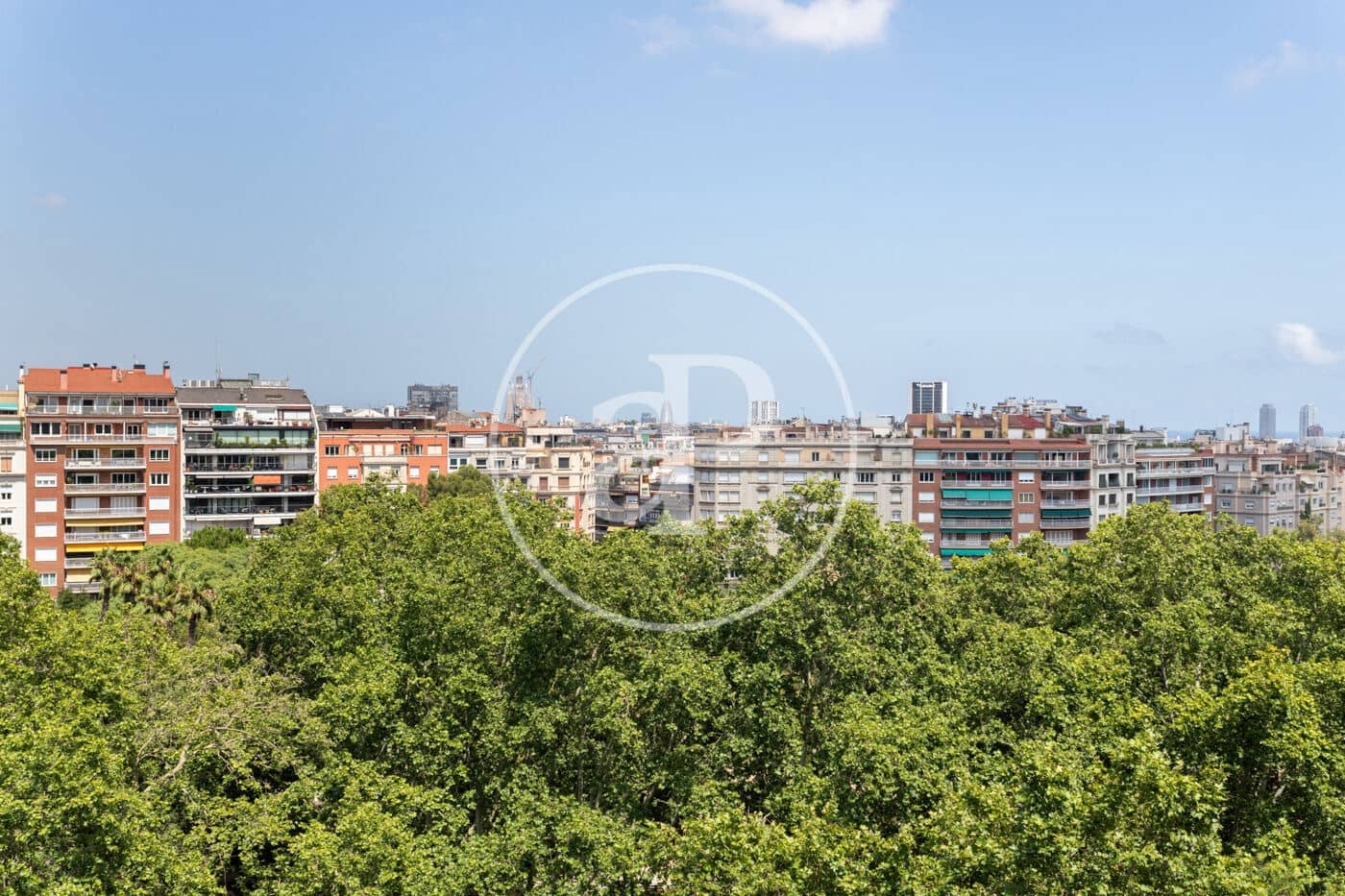 6 slaapkamer Appartement te huur in Barcelona stad - € 6.300 (Ref: 9129961)
