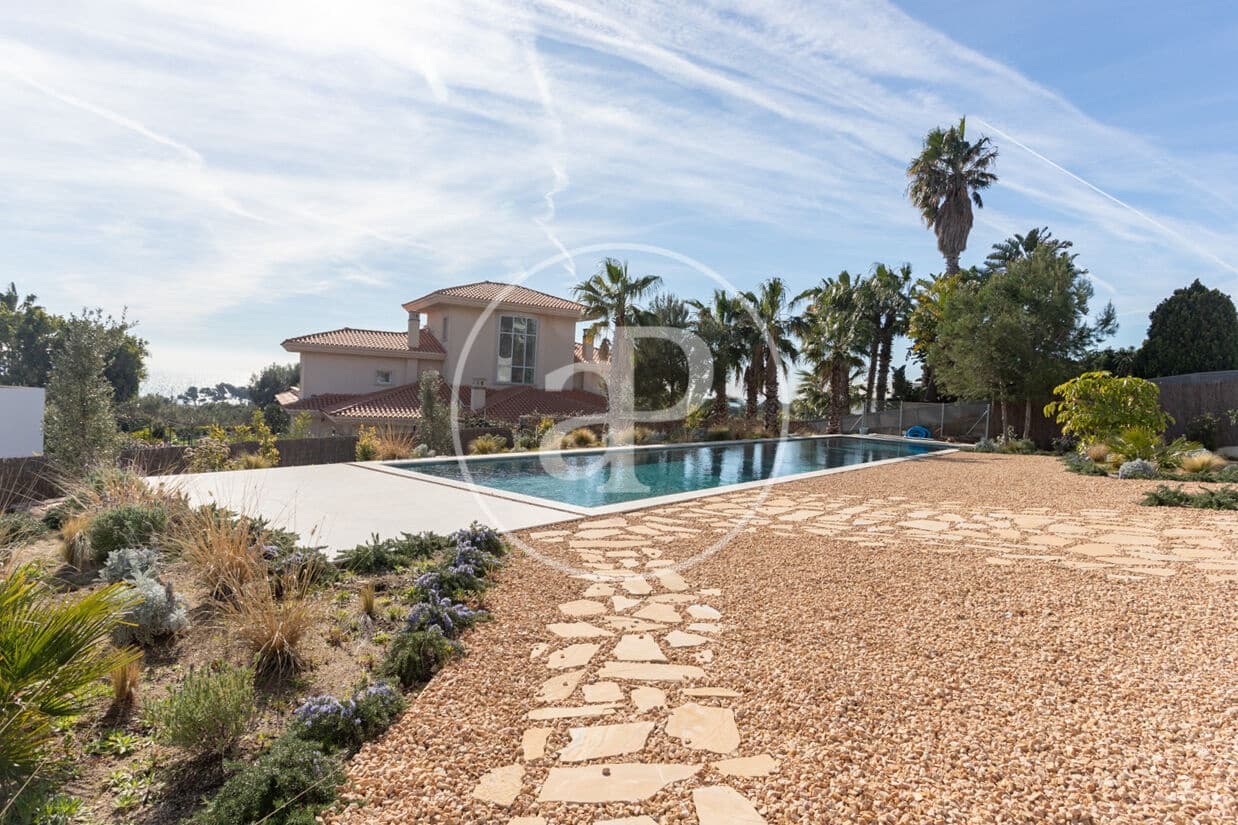 Chalet de 5 habitaciones en Sitges en alquiler - 24.750 € (Ref: 9134664)