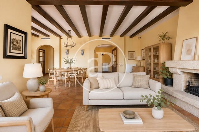 7 bedroom Villa for sale in Argentona - € 998,000 (Ref: 9137358)