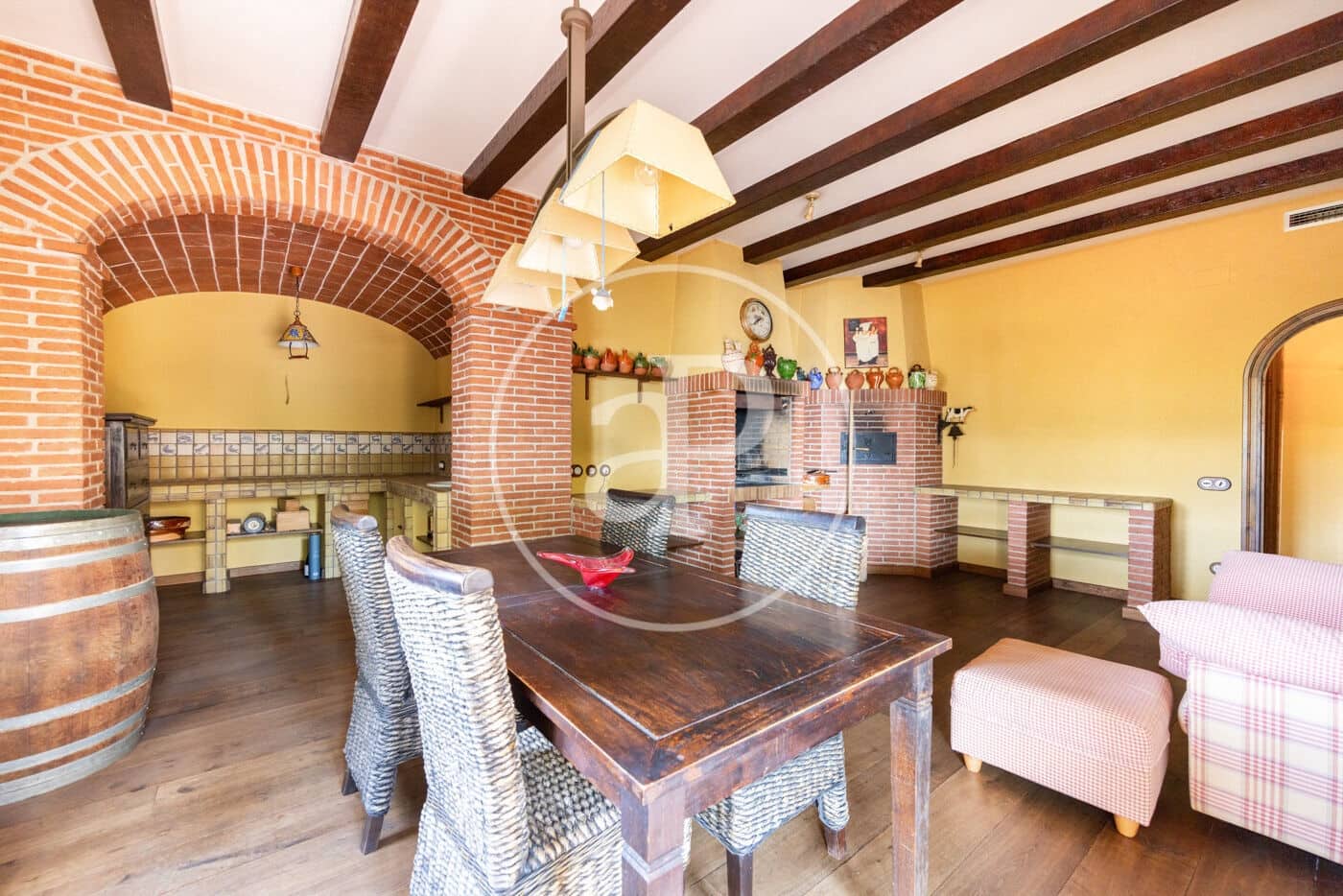7 bedroom Villa for sale in Argentona - € 998,000 (Ref: 9137358)