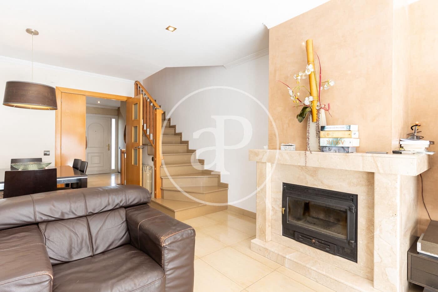 4 soveværelse Villa til salg i Cerdanyola del Valles med swimmingpool - € 630.000 (Ref: 9137359)