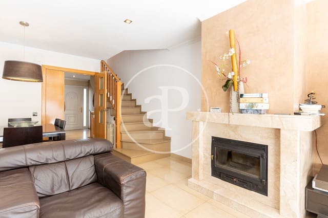 4 sovrum Villa till salu i Cerdanyola del Vallès med pool - 630 000 € (Ref: 9137359)