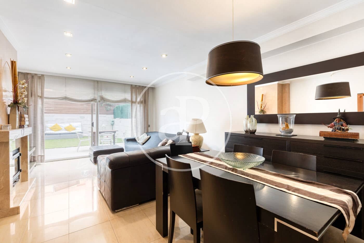 4 soveværelse Villa til salg i Cerdanyola del Valles med swimmingpool - € 630.000 (Ref: 9137359)