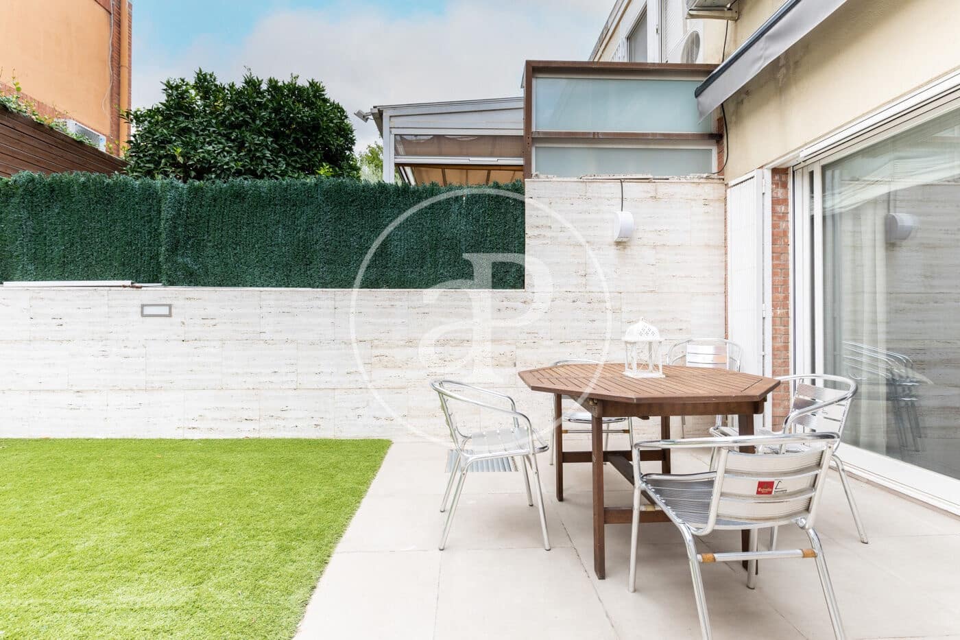 4 soveværelse Villa til salg i Cerdanyola del Valles med swimmingpool - € 630.000 (Ref: 9137359)