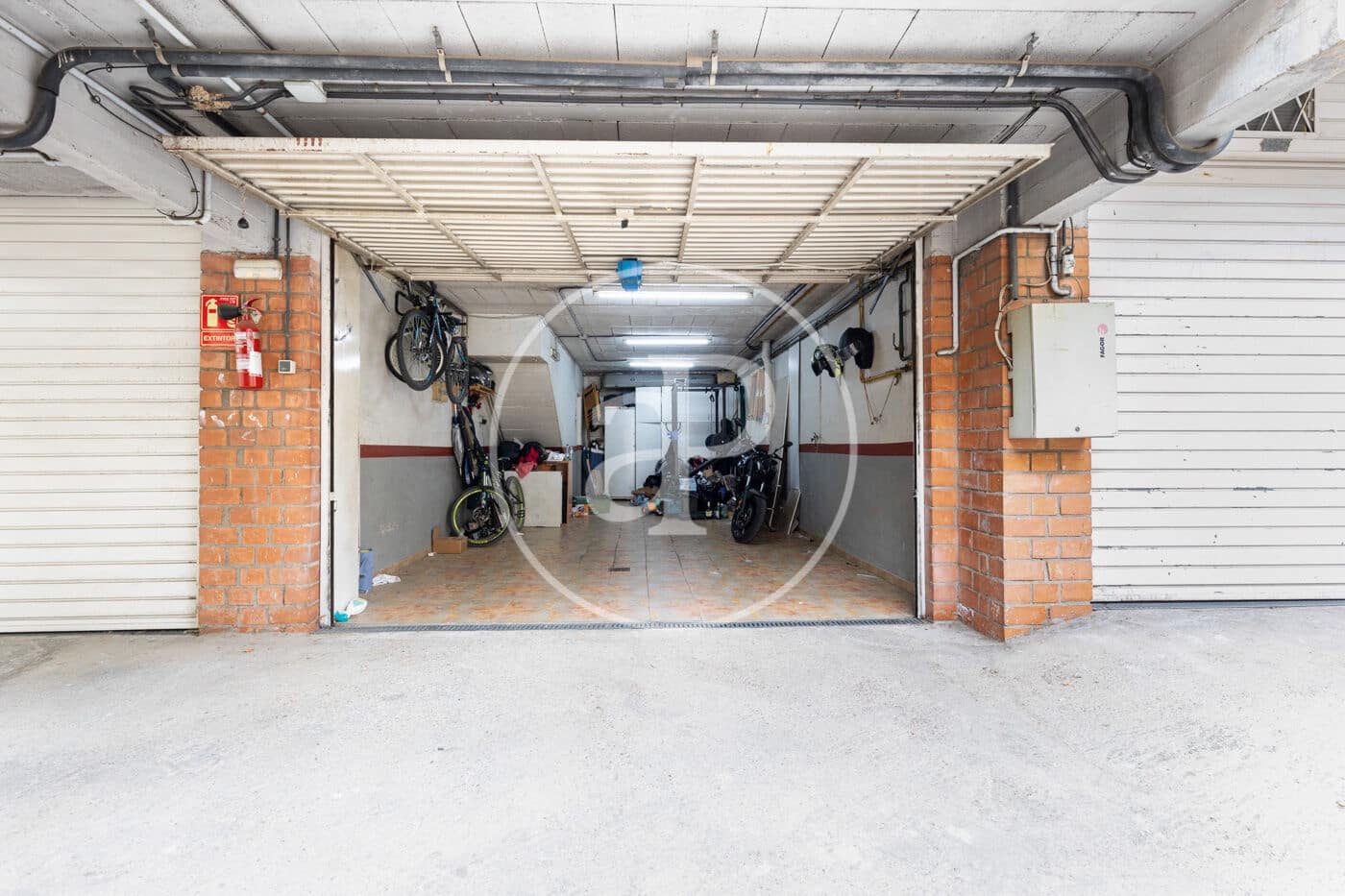 4 soveværelse Villa til salg i Cerdanyola del Valles med swimmingpool - € 630.000 (Ref: 9137359)