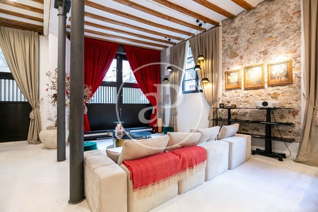 3 bedroom Apartment for sale in El Barri Gòtic, Barcelona city - € 1,390,000 (Ref: 9137361)