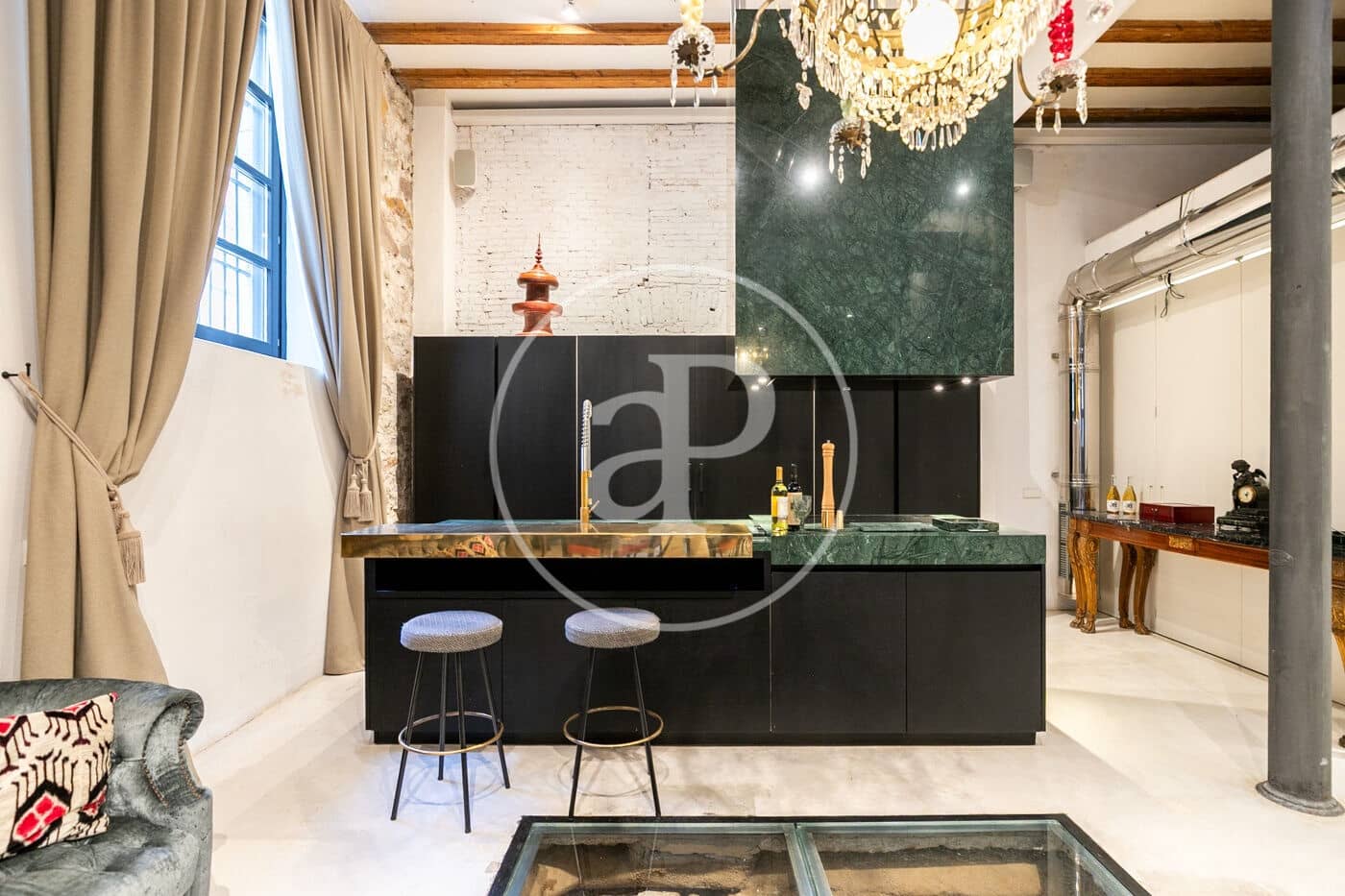 3 slaapkamer Appartement te koop in Barcelona stad - € 1.390.000 (Ref: 9137361)